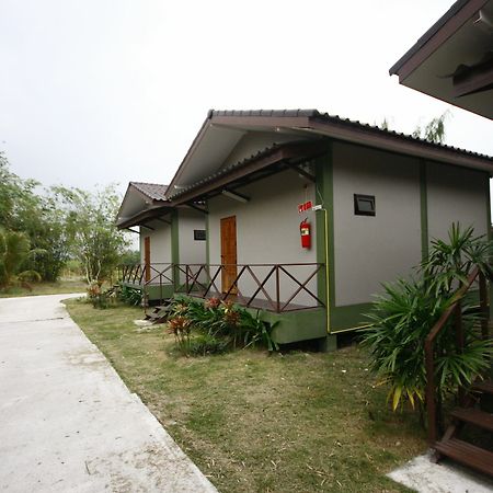 Long Lake Resort Chonburi Exteriör bild