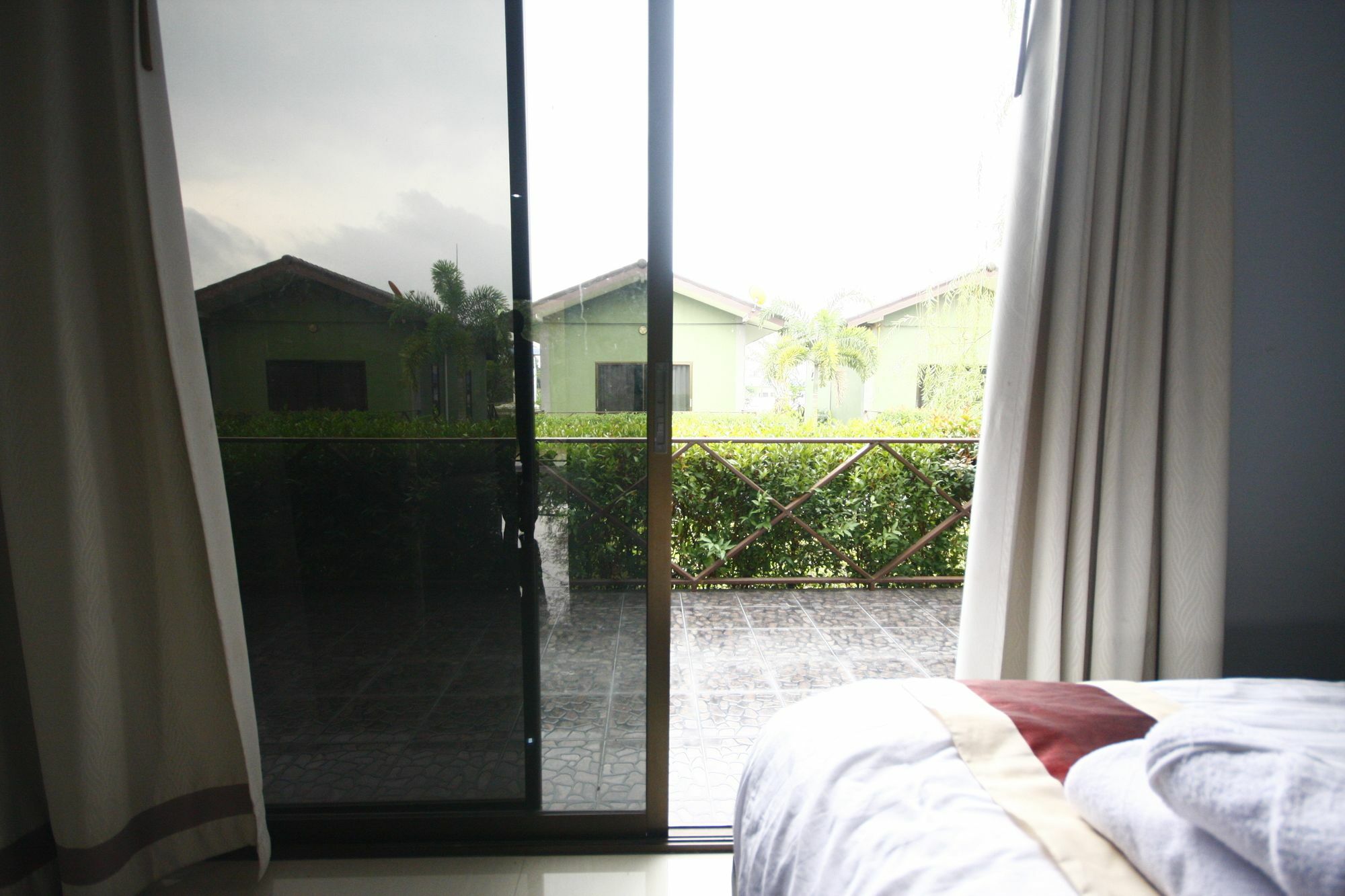 Long Lake Resort Chonburi Exteriör bild